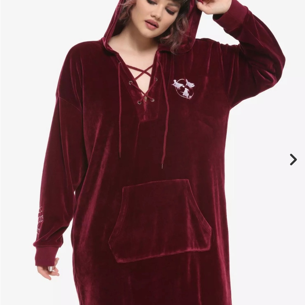 Disney her universe Hocus Pocus Women's Burgundy Hooded lace up dress size L